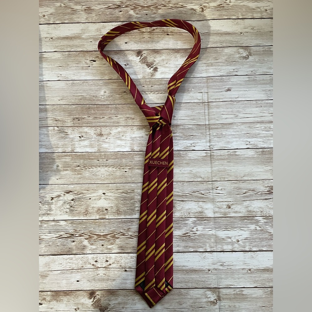 RESERVED FB GREAT FOR HARRY POTTER COSPLAY DRESS UP RED & GOLD TIE - Picture 11 of 16